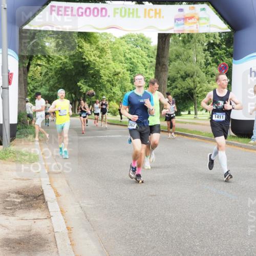 29.06.2025 - hella hamburg halbmarathon MichiJ http://msf.ph/oto/8226161 29.06.2025 10:25:31 Zwischen KM18-KM19 1411, 3959, 5315, 5961, 7152, 8362, 10852, 12051, 12168, 13972, 18156, 18357, 18824, 18986 meine-sportfotos.de