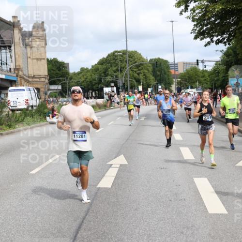 29.06.2025 - hella hamburg halbmarathon Yannick Fuchs http://msf.ph/oto/8226192 29.06.2025 10:33:25 20KM 1164, 2262, 2719, 2980, 3014, 3136, 3431, 4359, 5091, 5248, 6682, 6684, 8450, 8958, 9403, 10218, 11055, 11281, 11282, 11379, 11447, 12137, 13137, 13800, 14093, 14905, 15257, 15372, 15561, 15873, 15965, 16280, 17154, 17646, 17722, 18188, 18761, 19004, 19151 meine-sportfotos.de