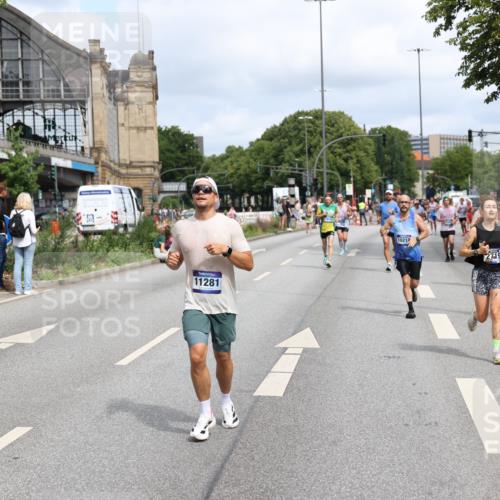 29.06.2025 - hella hamburg halbmarathon Yannick Fuchs http://msf.ph/oto/8226223 29.06.2025 10:33:25 20KM 1164, 2262, 2719, 2980, 3014, 3136, 3431, 4359, 5091, 5248, 6682, 6684, 8450, 8958, 9403, 10218, 11055, 11281, 11282, 11379, 11447, 12137, 13137, 13800, 14093, 14905, 15257, 15372, 15561, 15873, 15965, 16280, 17154, 17646, 17722, 18188, 18761, 19004, 19151 meine-sportfotos.de