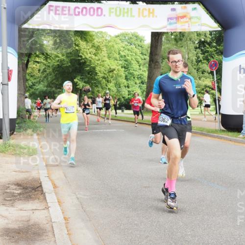 29.06.2025 - hella hamburg halbmarathon MichiJ http://msf.ph/oto/8226239 29.06.2025 10:25:32 Zwischen KM18-KM19 1411, 1571, 3959, 5315, 5961, 8362, 10852, 12051, 12168, 13972, 17078, 18156, 18357, 18824, 18986 meine-sportfotos.de