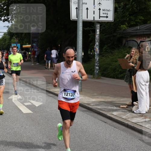 29.06.2025 - hella hamburg halbmarathon Yannick Fuchs http://msf.ph/oto/8226323 29.06.2025 10:33:26 20KM 1164, 2262, 2719, 2980, 3014, 3136, 3431, 4359, 5091, 5248, 6682, 6684, 8450, 8958, 9403, 10218, 11055, 11281, 11282, 11379, 11447, 12137, 13137, 13800, 14093, 14905, 15257, 15372, 15561, 15873, 15965, 16280, 17154, 17646, 17722, 18188, 18761, 19004, 19151 meine-sportfotos.de