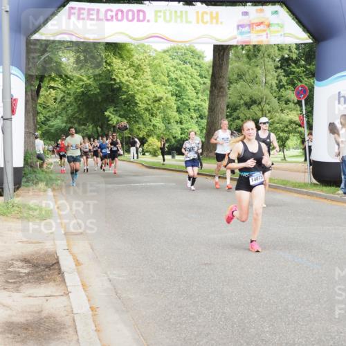 29.06.2025 - hella hamburg halbmarathon MichiJ http://msf.ph/oto/8226428 29.06.2025 10:25:36 Zwischen KM18-KM19 1411, 1571, 4860, 8084, 8362, 14075, 17078, 18156, 18733, 18986 meine-sportfotos.de