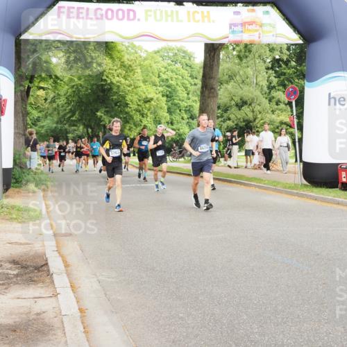 29.06.2025 - hella hamburg halbmarathon MichiJ http://msf.ph/oto/8226444 29.06.2025 10:49:10 Zwischen KM18-KM19 5763, 8176, 8624, 17955, 18581 meine-sportfotos.de