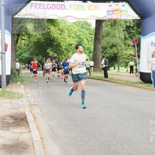 29.06.2025 - hella hamburg halbmarathon MichiJ http://msf.ph/oto/8226507 29.06.2025 10:25:39 Zwischen KM18-KM19 1411, 1571, 2196, 4860, 8084, 8362, 14075, 17078, 18038, 18733 meine-sportfotos.de