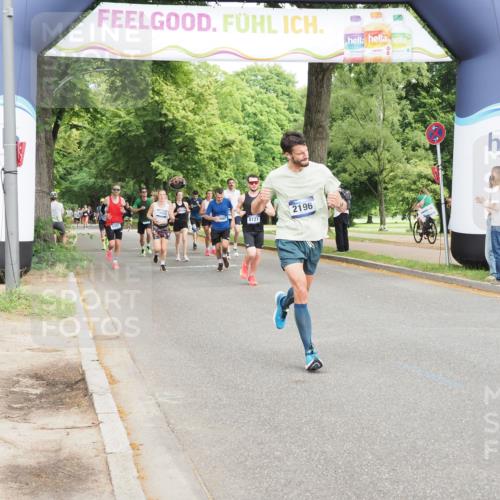 29.06.2025 - hella hamburg halbmarathon MichiJ http://msf.ph/oto/8226567 29.06.2025 10:25:39 Zwischen KM18-KM19 1411, 1571, 2196, 4860, 8084, 8362, 14075, 17078, 18038, 18733 meine-sportfotos.de