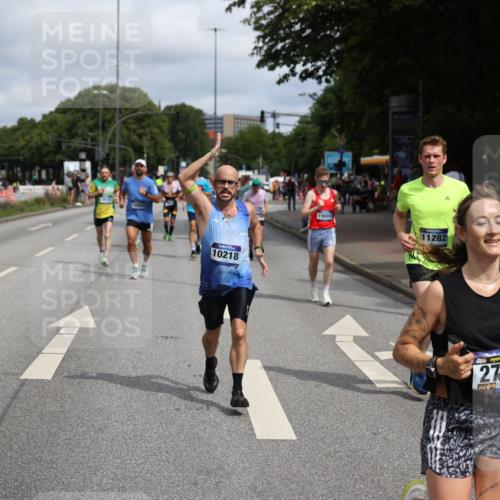 29.06.2025 - hella hamburg halbmarathon Yannick Fuchs http://msf.ph/oto/8226579 29.06.2025 10:33:27 20KM 1164, 2262, 2719, 2980, 3014, 3136, 3431, 4359, 5248, 6682, 6684, 8450, 8958, 9403, 10218, 11055, 11281, 11282, 11379, 11447, 12137, 12772, 13137, 13800, 14093, 14905, 15257, 15372, 15561, 15873, 15965, 16280, 17154, 17646, 17722, 18188, 19004, 19151 meine-sportfotos.de