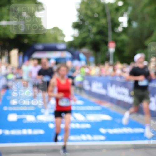 29.06.2025 - hella hamburg halbmarathon Zöllner http://msf.ph/oto/8226588 29.06.2025 10:53:03 Ziel 3258, 3334, 4770, 5907, 7509, 8139, 8587, 9093, 12155, 12367, 12519, 12910, 14791, 15430, 18590, 18720 meine-sportfotos.de