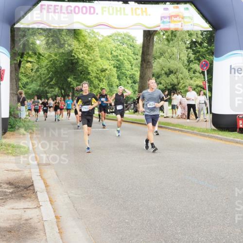 29.06.2025 - hella hamburg halbmarathon MichiJ http://msf.ph/oto/8226591 29.06.2025 10:49:11 Zwischen KM18-KM19 5763, 7250, 8176, 8624, 17955, 18581 meine-sportfotos.de