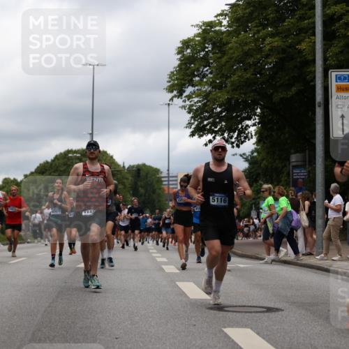 29.06.2025 - hella hamburg halbmarathon Yannick Fuchs http://msf.ph/oto/8226657 29.06.2025 10:46:33 20KM 1098, 1257, 1657, 2111, 2444, 2814, 3258, 3715, 3952, 4121, 4557, 4558, 4837, 5116, 5169, 5194, 5378, 5399, 6164, 6561, 6562, 7130, 7178, 7312, 7475, 7896, 8139, 8172, 8316, 8720, 8977, 9145, 9876, 10529, 10811, 11459, 12135, 12519, 13211, 13301, 13327, 14198, 14286, 14791, 15001, 15144, 15275, 15427, 15446, 15506, 15690, 16320, 16929, 17130, 17198, 17773, 18331 meine-sportfotos.de