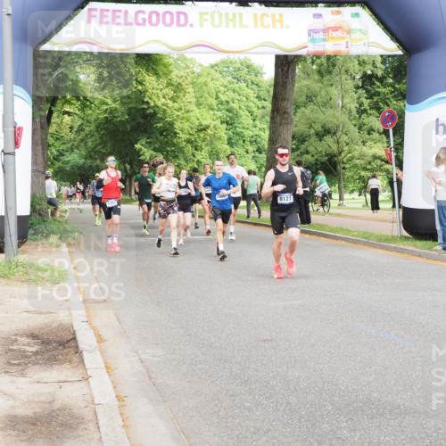 29.06.2025 - hella hamburg halbmarathon MichiJ http://msf.ph/oto/8226681 29.06.2025 10:25:41 Zwischen KM18-KM19 2196, 4860, 8084, 14075, 14459, 18038, 18062, 18733 meine-sportfotos.de