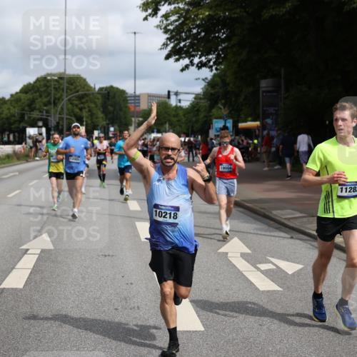 29.06.2025 - hella hamburg halbmarathon Yannick Fuchs http://msf.ph/oto/8226692 29.06.2025 10:33:28 20KM 1164, 1445, 2719, 2980, 3014, 3136, 3431, 4359, 6682, 6684, 8450, 8958, 9403, 10218, 11055, 11281, 11282, 11379, 11447, 12137, 12772, 13137, 13800, 14093, 14905, 15257, 15372, 15561, 15873, 15965, 16280, 17154, 17646, 17722, 18188, 19004, 19151 meine-sportfotos.de