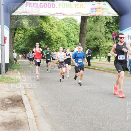 29.06.2025 - hella hamburg halbmarathon MichiJ http://msf.ph/oto/8226759 29.06.2025 10:25:42 Zwischen KM18-KM19 2196, 3790, 8084, 14075, 14459, 17024, 17658, 18038, 18062, 18733 meine-sportfotos.de