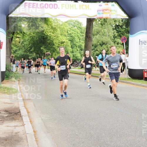 29.06.2025 - hella hamburg halbmarathon MichiJ http://msf.ph/oto/8226771 29.06.2025 10:49:12 Zwischen KM18-KM19 1432, 5763, 7250, 8176, 8624, 17955, 18581 meine-sportfotos.de