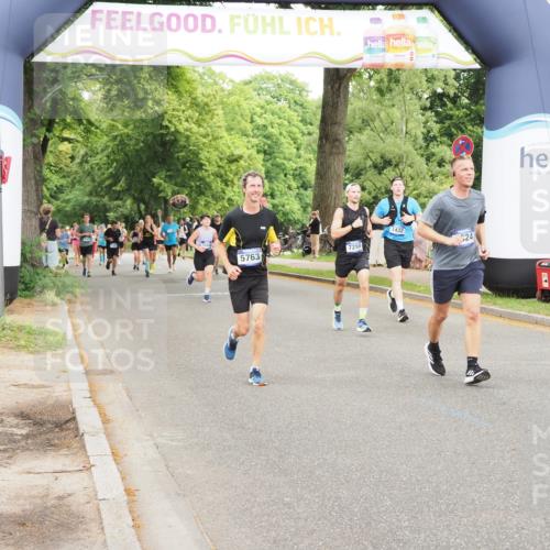 29.06.2025 - hella hamburg halbmarathon MichiJ http://msf.ph/oto/8226806 29.06.2025 10:49:12 Zwischen KM18-KM19 1432, 5763, 7250, 8176, 8624, 17955, 18581 meine-sportfotos.de