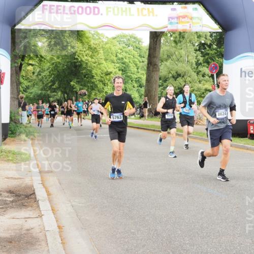 29.06.2025 - hella hamburg halbmarathon MichiJ http://msf.ph/oto/8226827 29.06.2025 10:49:12 Zwischen KM18-KM19 1432, 5763, 7250, 8176, 8624, 17955, 18581 meine-sportfotos.de