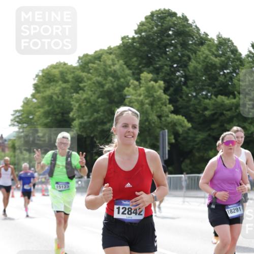 29.06.2025 - hella hamburg halbmarathon Jannik Wohlers http://msf.ph/oto/8226879 29.06.2025 10:27:43 Lombardsbrücke 1148, 5369, 5604, 5847, 6632, 7497, 8215, 9567, 9653, 9654, 11692, 11739, 12780, 12842, 13568, 13678, 14017, 14155, 15123, 15608, 18256 meine-sportfotos.de