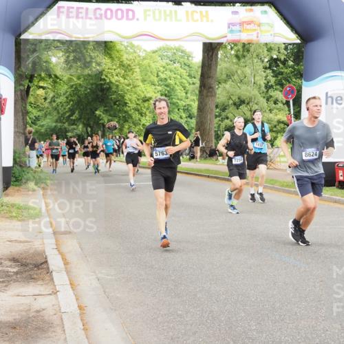 29.06.2025 - hella hamburg halbmarathon MichiJ http://msf.ph/oto/8226886 29.06.2025 10:49:12 Zwischen KM18-KM19 1432, 5763, 7250, 8176, 8624, 17955, 18581 meine-sportfotos.de