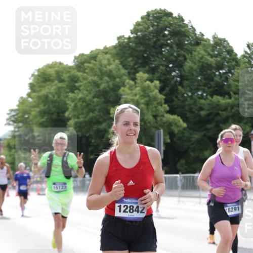 29.06.2025 - hella hamburg halbmarathon Jannik Wohlers http://msf.ph/oto/8226928 29.06.2025 10:27:43 Lombardsbrücke 1148, 5369, 5604, 5847, 6632, 7497, 8215, 9567, 9653, 9654, 11692, 11739, 12780, 12842, 13568, 13678, 14017, 14155, 15123, 15608, 18256 meine-sportfotos.de