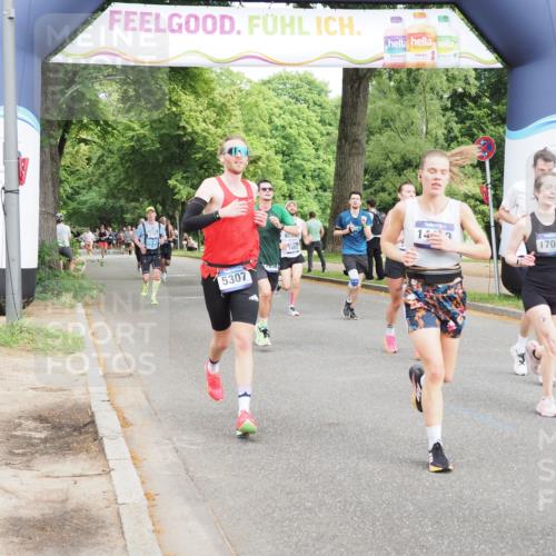 29.06.2025 - hella hamburg halbmarathon MichiJ http://msf.ph/oto/8226935 29.06.2025 10:25:44 Zwischen KM18-KM19 2196, 3790, 5092, 5307, 14459, 17024, 17658, 18038, 18062, 18733 meine-sportfotos.de
