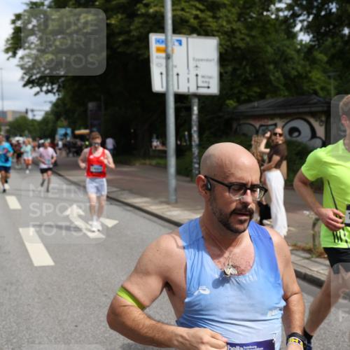 29.06.2025 - hella hamburg halbmarathon Yannick Fuchs http://msf.ph/oto/8226946 29.06.2025 10:33:29 20KM 1164, 1445, 2719, 2980, 3014, 3136, 3431, 4359, 6682, 6684, 8450, 8958, 9403, 10218, 11055, 11281, 11282, 11447, 11619, 12137, 12772, 13137, 13800, 14093, 14905, 15257, 15372, 15561, 15866, 15873, 15965, 16280, 17154, 17646, 17722, 18188, 19004, 19151 meine-sportfotos.de