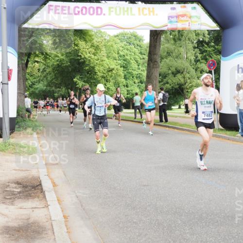 29.06.2025 - hella hamburg halbmarathon MichiJ http://msf.ph/oto/8227030 29.06.2025 10:25:46 Zwischen KM18-KM19 2196, 3790, 5092, 5307, 7482, 9178, 14459, 17024, 17658, 18062 meine-sportfotos.de