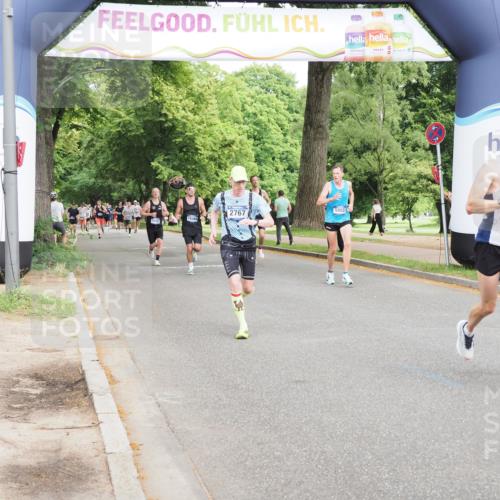 29.06.2025 - hella hamburg halbmarathon MichiJ http://msf.ph/oto/8227090 29.06.2025 10:25:46 Zwischen KM18-KM19 2196, 3790, 5092, 5307, 7482, 9178, 14459, 17024, 17658, 18062 meine-sportfotos.de