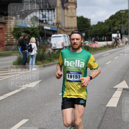 29.06.2025 - hella hamburg halbmarathon Yannick Fuchs http://msf.ph/oto/8227102 29.06.2025 10:33:31 20KM 1164, 1445, 2719, 2980, 3136, 3431, 3783, 4359, 6682, 6684, 8450, 8958, 9403, 10218, 11055, 11281, 11282, 11447, 11619, 12137, 12772, 13137, 13800, 14093, 14905, 15257, 15372, 15561, 15866, 15873, 15965, 16280, 17646, 18188, 19004, 19151 meine-sportfotos.de
