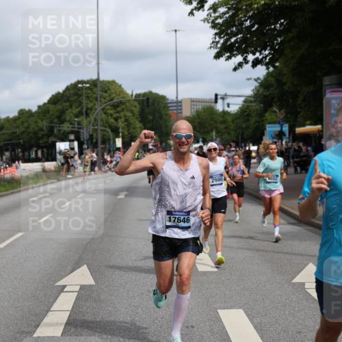 29.06.2025 - hella hamburg halbmarathon Yannick Fuchs http://msf.ph/oto/8227187 29.06.2025 10:33:32 20KM 1164, 1445, 1803, 2719, 2980, 3136, 3783, 4359, 6682, 6686, 8450, 8958, 9403, 10218, 11055, 11281, 11282, 11447, 11619, 12137, 12772, 13137, 13800, 14093, 14905, 15257, 15372, 15561, 15866, 15873, 15965, 16280, 17646, 18188, 18734, 19004, 19151 meine-sportfotos.de