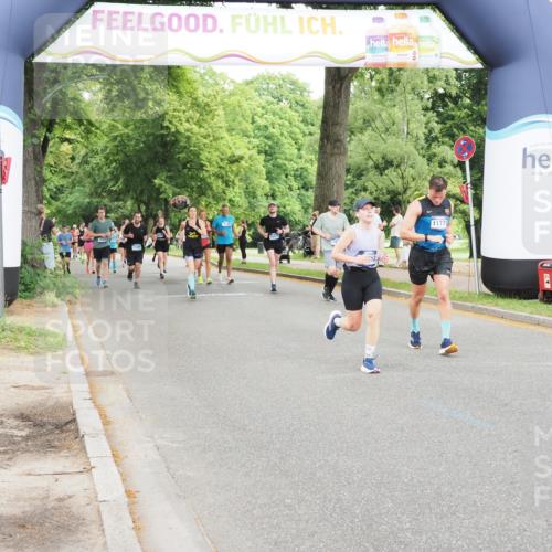 29.06.2025 - hella hamburg halbmarathon MichiJ http://msf.ph/oto/8227265 29.06.2025 10:49:15 Zwischen KM18-KM19 1377, 1432, 5763, 7250, 8624, 11771, 18452, 18581 meine-sportfotos.de