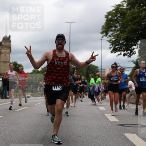 29.06.2025 - hella hamburg halbmarathon Yannick Fuchs http://msf.ph/oto/8227425 29.06.2025 10:46:34 20KM 1098, 1257, 1657, 2111, 2444, 2814, 3258, 3715, 3952, 4121, 4557, 4558, 4837, 5116, 5169, 5194, 5378, 5399, 6164, 6561, 6562, 7130, 7178, 7312, 7475, 7896, 8139, 8172, 8316, 8720, 8977, 9145, 10529, 10811, 11459, 12135, 12519, 13211, 13301, 13327, 14198, 14286, 14791, 15001, 15144, 15275, 15427, 15446, 15506, 15690, 16320, 16929, 17130, 17198, 17773, 18331 meine-sportfotos.de