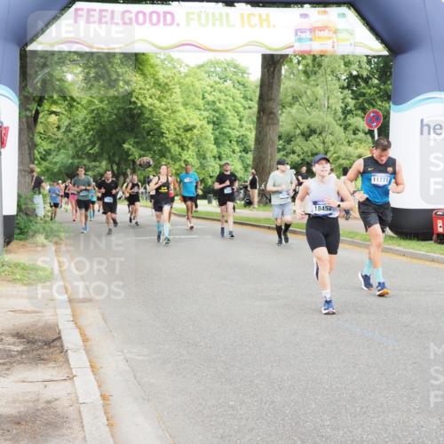 29.06.2025 - hella hamburg halbmarathon MichiJ http://msf.ph/oto/8227433 29.06.2025 10:49:15 Zwischen KM18-KM19 1377, 1432, 5763, 7250, 8624, 11771, 18452, 18581 meine-sportfotos.de