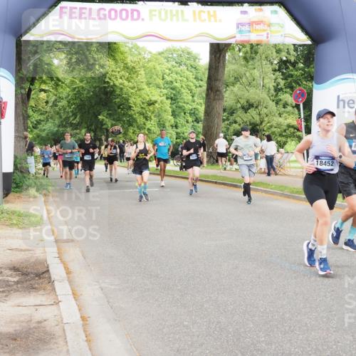 29.06.2025 - hella hamburg halbmarathon MichiJ http://msf.ph/oto/8227480 29.06.2025 10:49:16 Zwischen KM18-KM19 1377, 1432, 5763, 7250, 8624, 11771, 18452, 19240 meine-sportfotos.de