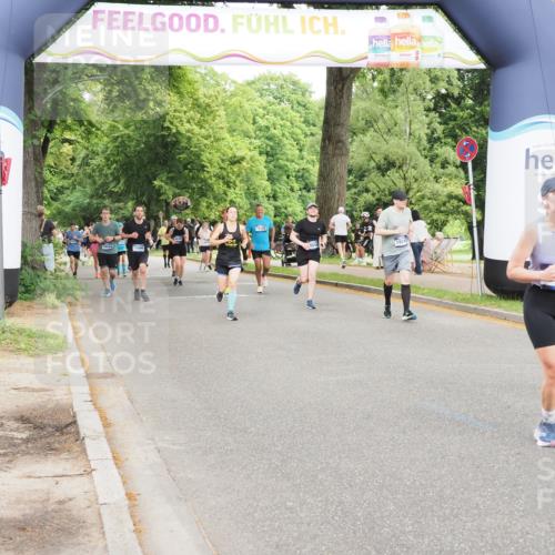 29.06.2025 - hella hamburg halbmarathon MichiJ http://msf.ph/oto/8227512 29.06.2025 10:49:16 Zwischen KM18-KM19 1377, 1432, 5763, 7250, 8624, 11771, 18452, 19240 meine-sportfotos.de