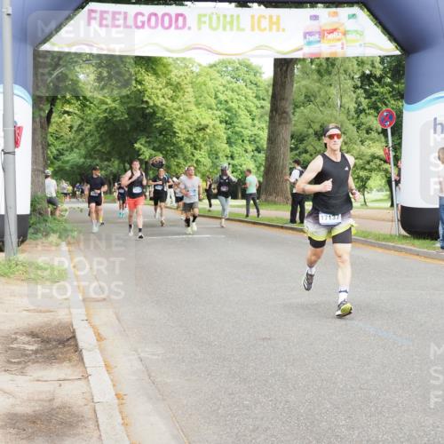29.06.2025 - hella hamburg halbmarathon MichiJ http://msf.ph/oto/8227574 29.06.2025 10:25:54 Zwischen KM18-KM19 2767, 5003, 9178, 13854, 14387, 17137, 18384 meine-sportfotos.de
