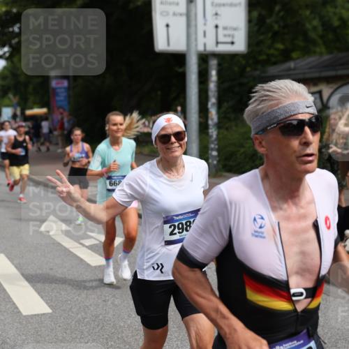 29.06.2025 - hella hamburg halbmarathon Yannick Fuchs http://msf.ph/oto/8227575 29.06.2025 10:33:35 20KM 1164, 1445, 1803, 2719, 2980, 3136, 3783, 4359, 6037, 6682, 6686, 6687, 8450, 8958, 9403, 10218, 11055, 11281, 11282, 11447, 11619, 12137, 12772, 13137, 13729, 13800, 14093, 14905, 15257, 15561, 15866, 15873, 15965, 16820, 17646, 18188, 18547, 18734, 19004, 19151 meine-sportfotos.de