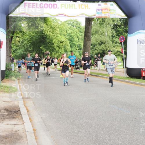 29.06.2025 - hella hamburg halbmarathon MichiJ http://msf.ph/oto/8227615 29.06.2025 10:49:17 Zwischen KM18-KM19 1377, 1432, 5763, 7250, 8624, 11771, 15516, 16424, 18452, 19240 meine-sportfotos.de