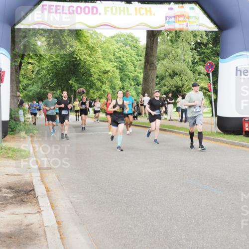 29.06.2025 - hella hamburg halbmarathon MichiJ http://msf.ph/oto/8227675 29.06.2025 10:49:17 Zwischen KM18-KM19 1377, 1432, 5763, 7250, 8624, 11771, 15516, 16424, 18452, 19240 meine-sportfotos.de