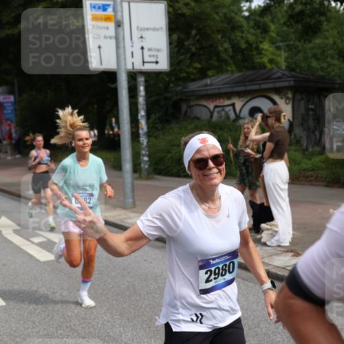 29.06.2025 - hella hamburg halbmarathon Yannick Fuchs http://msf.ph/oto/8227681 29.06.2025 10:33:35 20KM 1164, 1445, 1803, 2719, 2980, 3136, 3783, 4359, 6037, 6682, 6686, 6687, 8450, 8958, 9403, 10218, 11055, 11281, 11282, 11447, 11619, 12137, 12772, 13137, 13729, 13800, 14093, 14905, 15257, 15561, 15866, 15873, 15965, 16820, 17646, 18188, 18547, 18734, 19004, 19151 meine-sportfotos.de