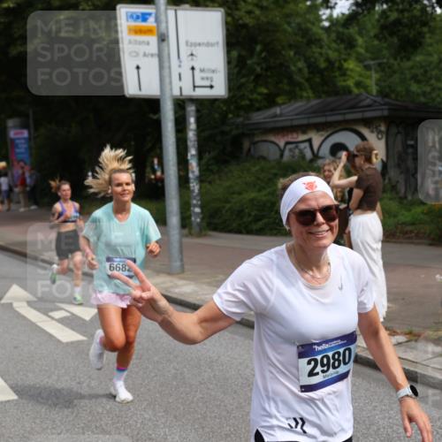 29.06.2025 - hella hamburg halbmarathon Yannick Fuchs http://msf.ph/oto/8227708 29.06.2025 10:33:35 20KM 1164, 1445, 1803, 2719, 2980, 3136, 3783, 4359, 6037, 6682, 6686, 6687, 8450, 8958, 9403, 10218, 11055, 11281, 11282, 11447, 11619, 12137, 12772, 13137, 13729, 13800, 14093, 14905, 15257, 15561, 15866, 15873, 15965, 16820, 17646, 18188, 18547, 18734, 19004, 19151 meine-sportfotos.de