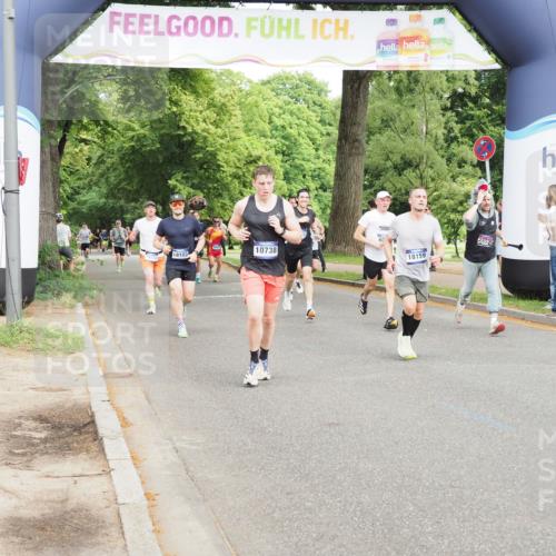 29.06.2025 - hella hamburg halbmarathon MichiJ http://msf.ph/oto/8227769 29.06.2025 10:25:57 Zwischen KM18-KM19 6095, 10738, 13854, 14387, 16523, 17137, 18159 meine-sportfotos.de