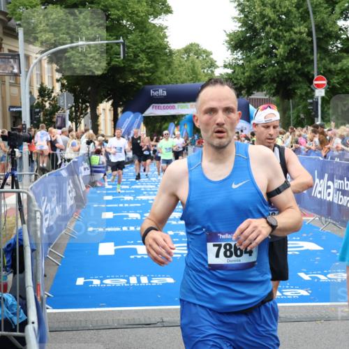 29.06.2025 - hella hamburg halbmarathon Zöllner http://msf.ph/oto/8227776 29.06.2025 10:53:14 Ziel 2111, 2208, 7383, 8273, 8361, 12875, 14323, 16929, 16986, 19208 meine-sportfotos.de