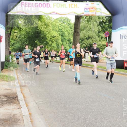 29.06.2025 - hella hamburg halbmarathon MichiJ http://msf.ph/oto/8227799 29.06.2025 10:49:18 Zwischen KM18-KM19 1377, 1432, 7250, 10128, 11771, 15516, 16424, 18355, 18452, 19240 meine-sportfotos.de