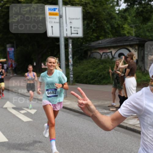 29.06.2025 - hella hamburg halbmarathon Yannick Fuchs http://msf.ph/oto/8227808 29.06.2025 10:33:35 20KM 1164, 1445, 1803, 2719, 2980, 3136, 3783, 4359, 6037, 6682, 6686, 6687, 8450, 8958, 9403, 10218, 11055, 11281, 11282, 11447, 11619, 12137, 12772, 13137, 13729, 13800, 14093, 14905, 15257, 15561, 15866, 15873, 15965, 16820, 17646, 18188, 18547, 18734, 19004, 19151 meine-sportfotos.de