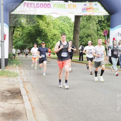 29.06.2025 - hella hamburg halbmarathon MichiJ http://msf.ph/oto/8227809 29.06.2025 10:25:57 Zwischen KM18-KM19 6095, 10738, 13854, 14387, 16523, 17137, 18159 meine-sportfotos.de