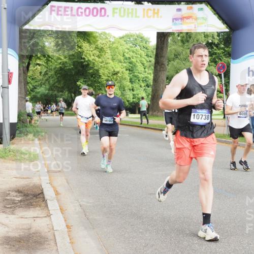 29.06.2025 - hella hamburg halbmarathon MichiJ http://msf.ph/oto/8227865 29.06.2025 10:25:58 Zwischen KM18-KM19 6095, 10738, 13854, 14387, 16523, 17137, 17723, 18159 meine-sportfotos.de
