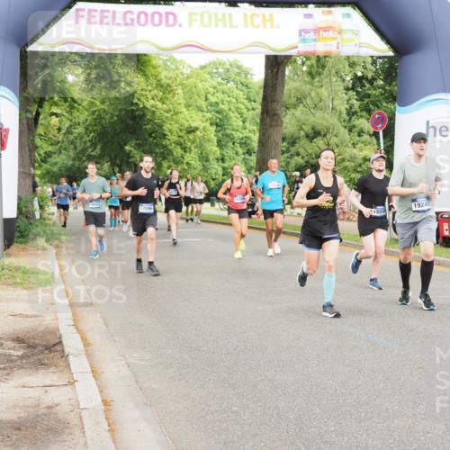 29.06.2025 - hella hamburg halbmarathon MichiJ http://msf.ph/oto/8227934 29.06.2025 10:49:18 Zwischen KM18-KM19 1377, 1432, 7250, 10128, 11771, 15516, 16424, 18355, 18452, 19240 meine-sportfotos.de