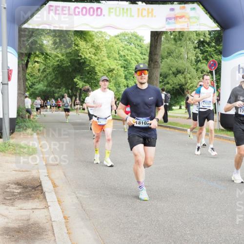 29.06.2025 - hella hamburg halbmarathon MichiJ http://msf.ph/oto/8227969 29.06.2025 10:25:59 Zwischen KM18-KM19 6095, 10738, 15939, 16523, 17137, 17192, 17723, 18103, 18159 meine-sportfotos.de