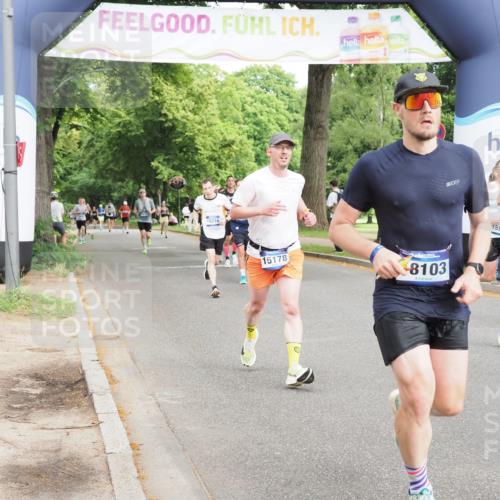 29.06.2025 - hella hamburg halbmarathon MichiJ http://msf.ph/oto/8227999 29.06.2025 10:26:00 Zwischen KM18-KM19 6095, 10738, 15178, 15939, 16523, 17137, 17192, 17723, 18103, 18159 meine-sportfotos.de