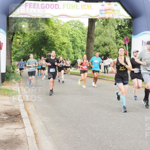 29.06.2025 - hella hamburg halbmarathon MichiJ http://msf.ph/oto/8228027 29.06.2025 10:49:19 Zwischen KM18-KM19 1377, 1432, 7250, 10128, 11771, 15516, 16424, 18355, 18452, 19240 meine-sportfotos.de