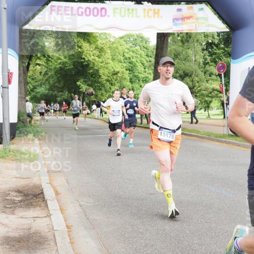 29.06.2025 - hella hamburg halbmarathon MichiJ http://msf.ph/oto/8228030 29.06.2025 10:26:00 Zwischen KM18-KM19 6095, 10738, 15178, 15939, 16523, 17137, 17192, 17723, 18103, 18159 meine-sportfotos.de